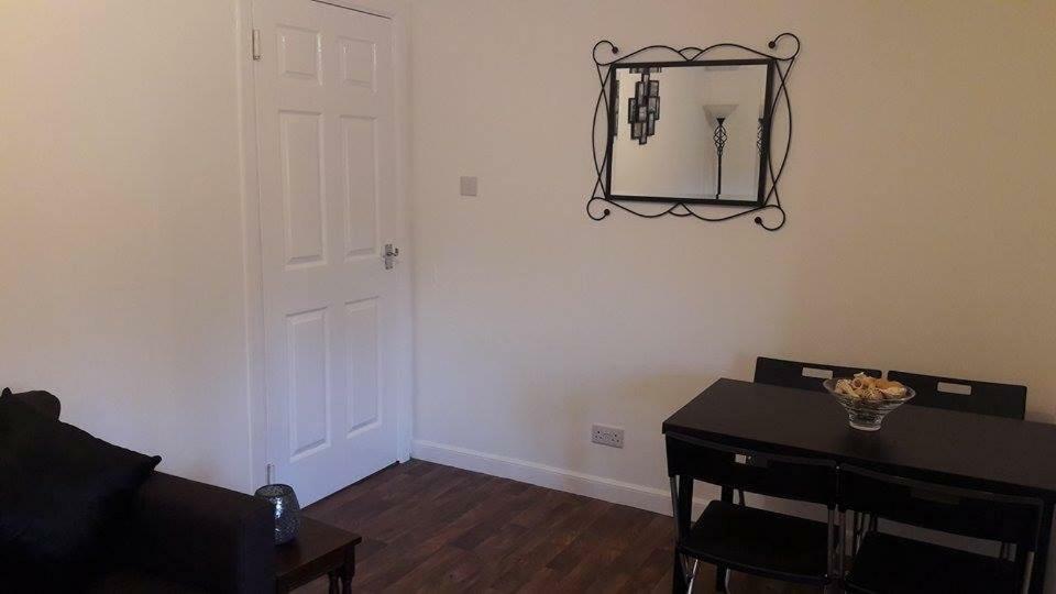 Sunnyside Apartments Coatbridge Luaran gambar